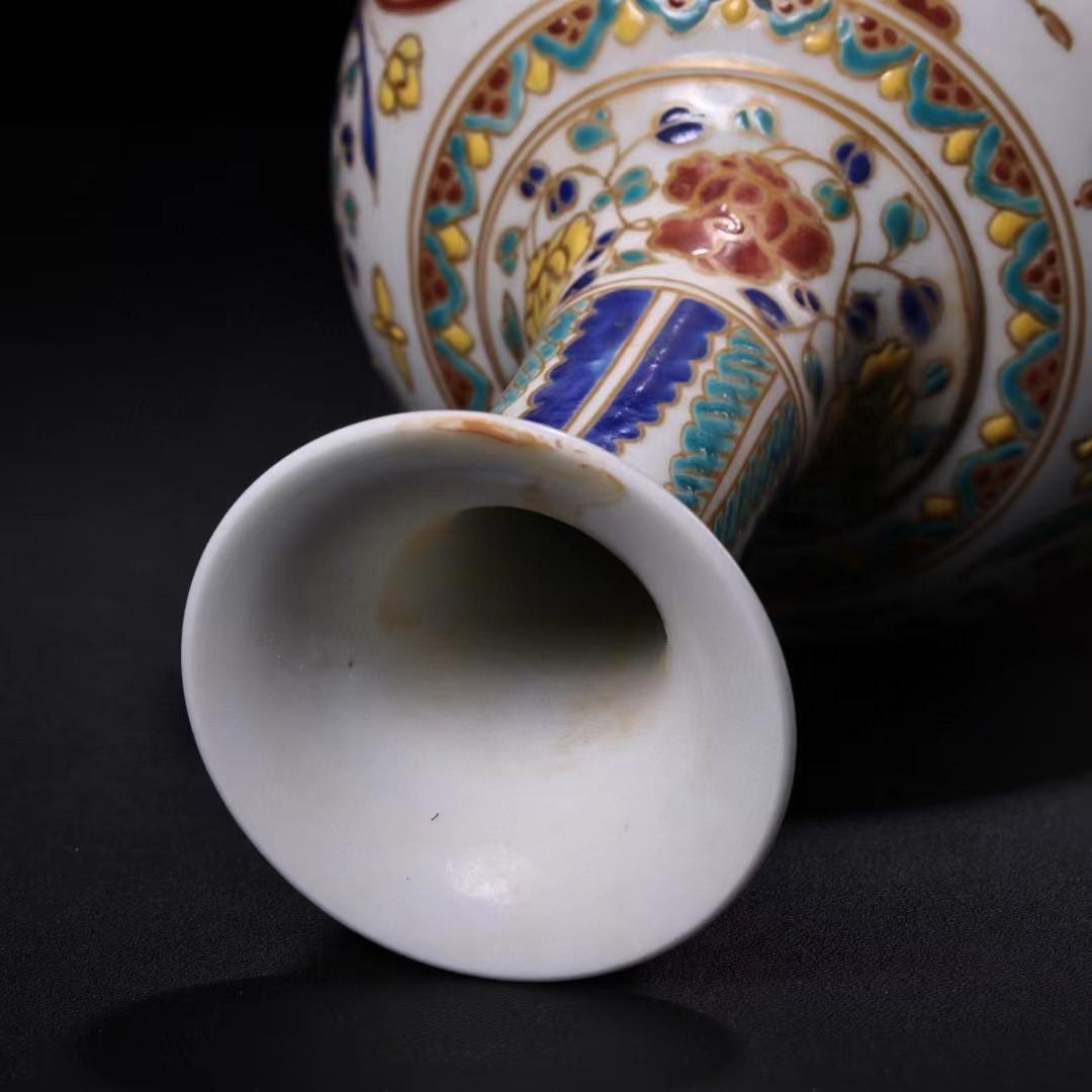 中国古美術・旧蔵粉彩陶磁器の花瓶・純銀の花飾り台座・置物・純手描き・文房具・箱付