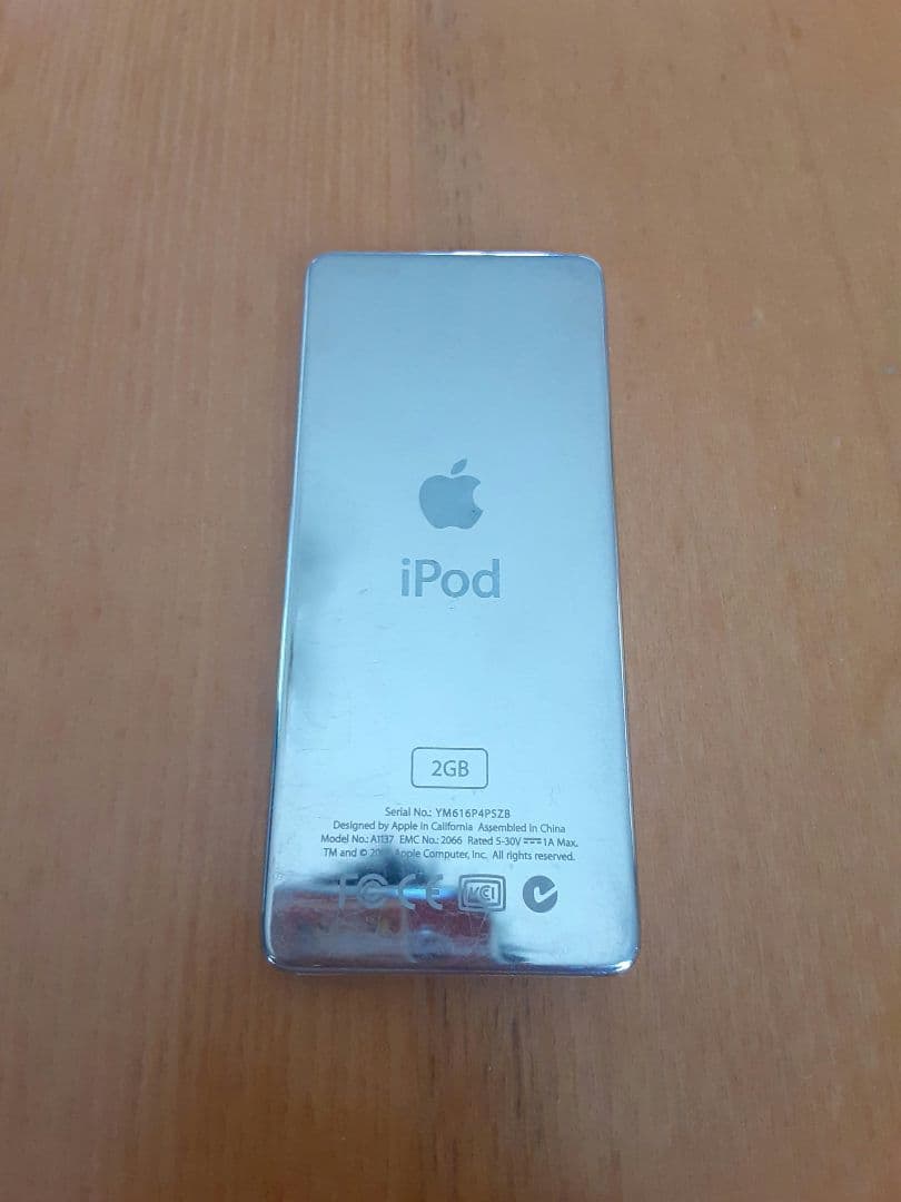 中古　iPod　nano　2G