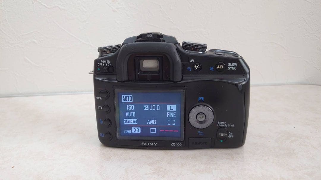 SONY α100 デジタルカメラ 本体とレンズ付き