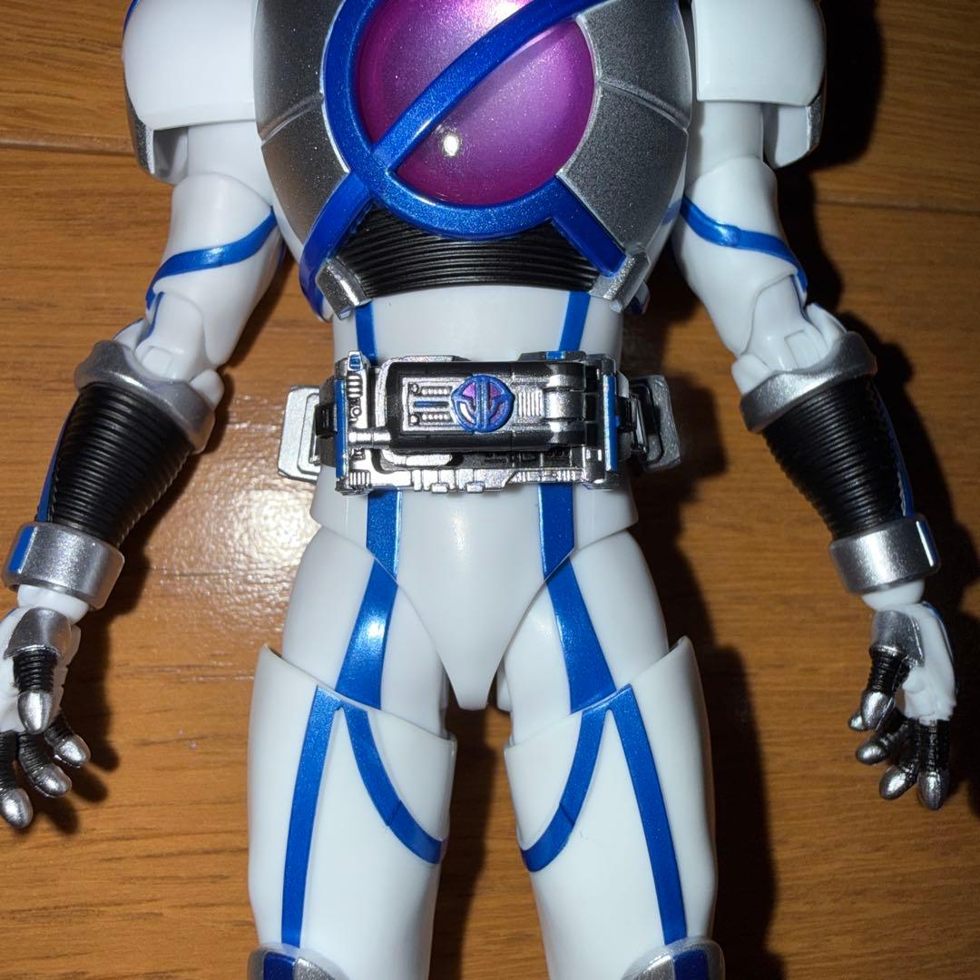 S.H.Figuarts 真骨彫製法　仮面ライダーサイガ