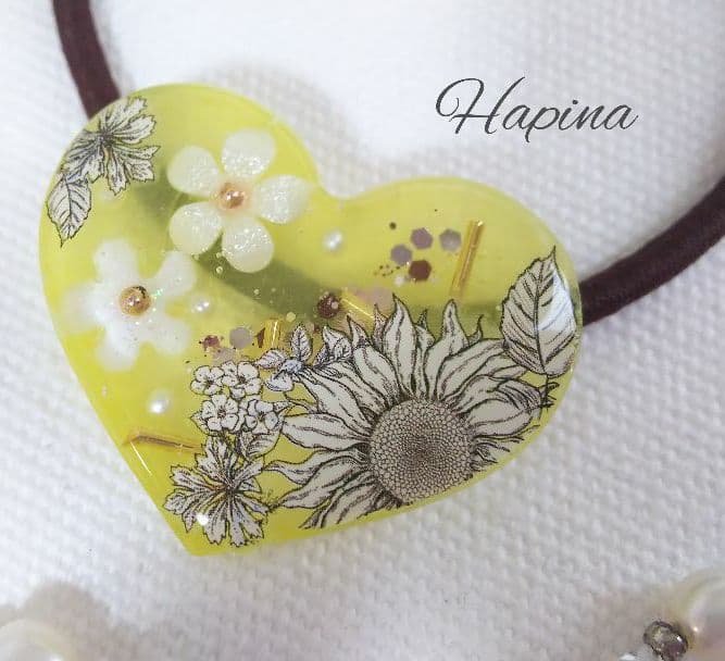 レモンイエロー大人デザインハートレジンヘアゴム