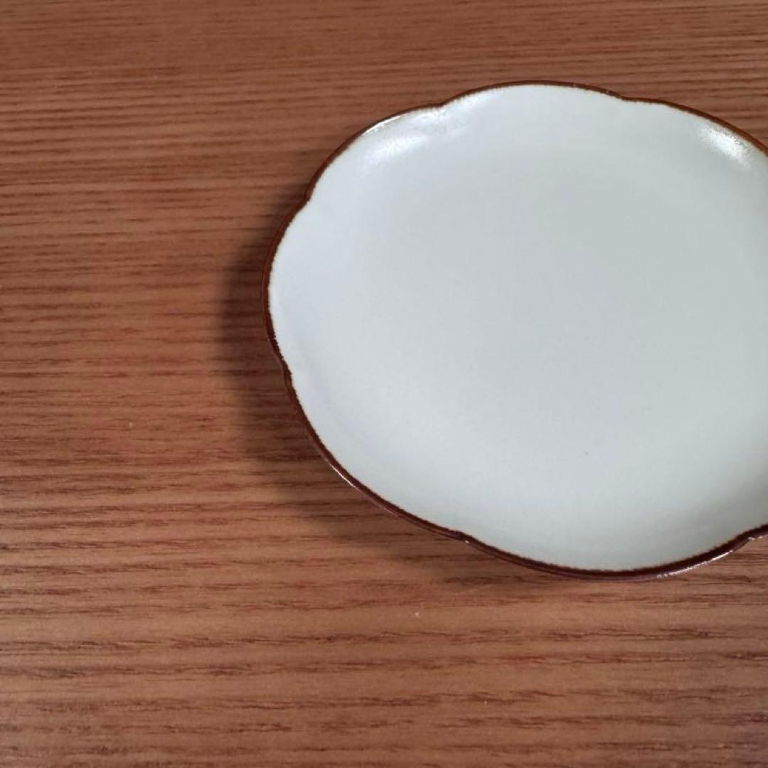 有田焼 李荘窯 渕錆白磁艶消し 輪花皿 3サイズセット☆