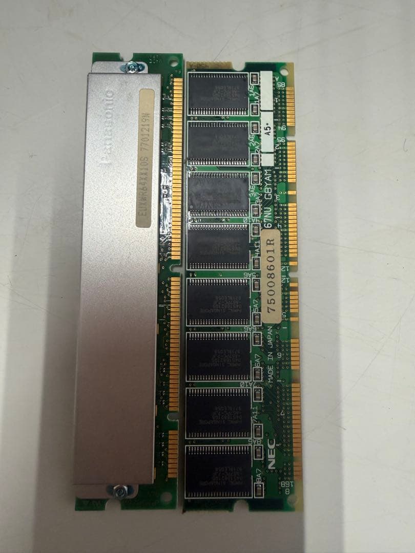 PC‑9821 V200 本体のみ 通電確認済 ジャンク扱い