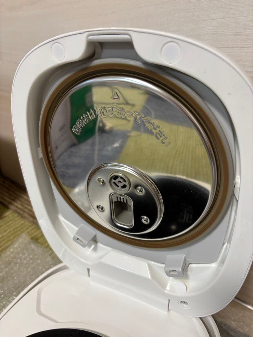 美品Panasonic IH炊飯器 SR-KT067 3.5合炊き　送料無料