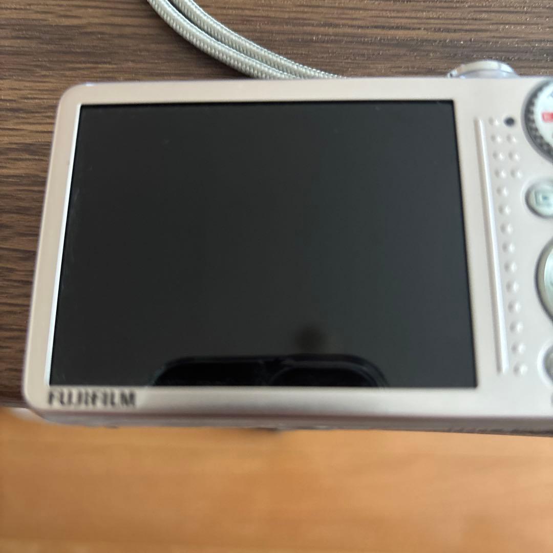 FUJIFILM FINEPIX F80 EXR シルバー