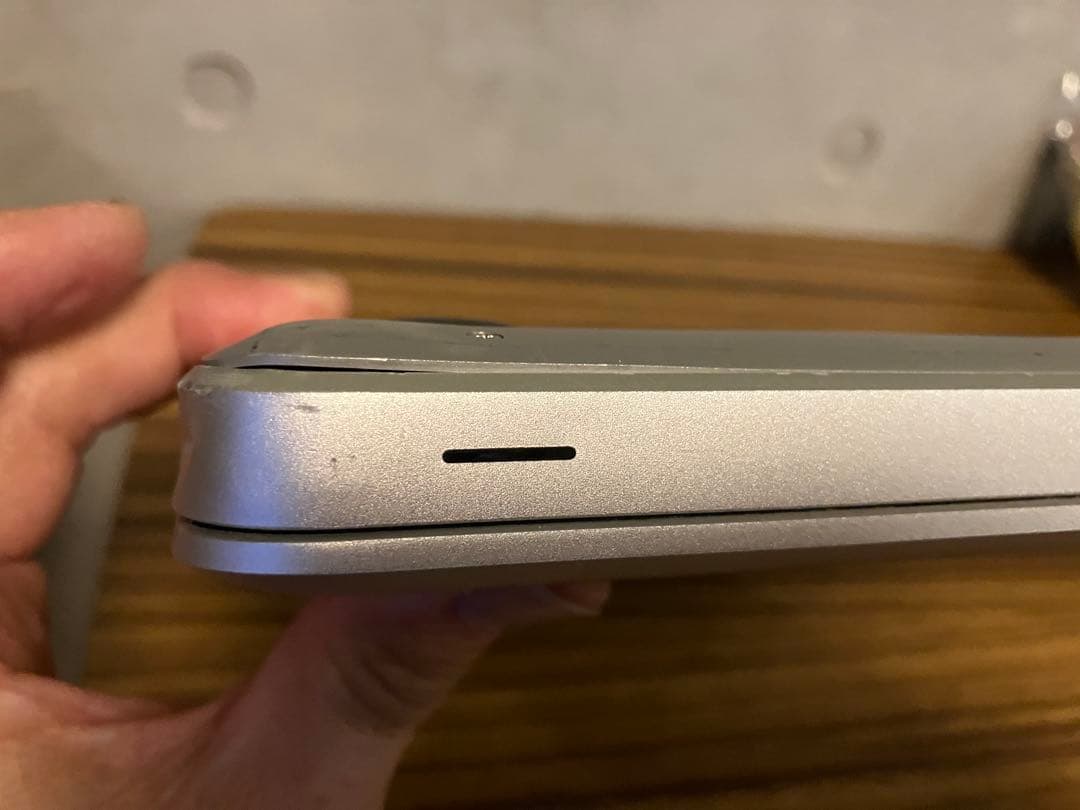 Apple MacBook Pro 17インチ　early 2011