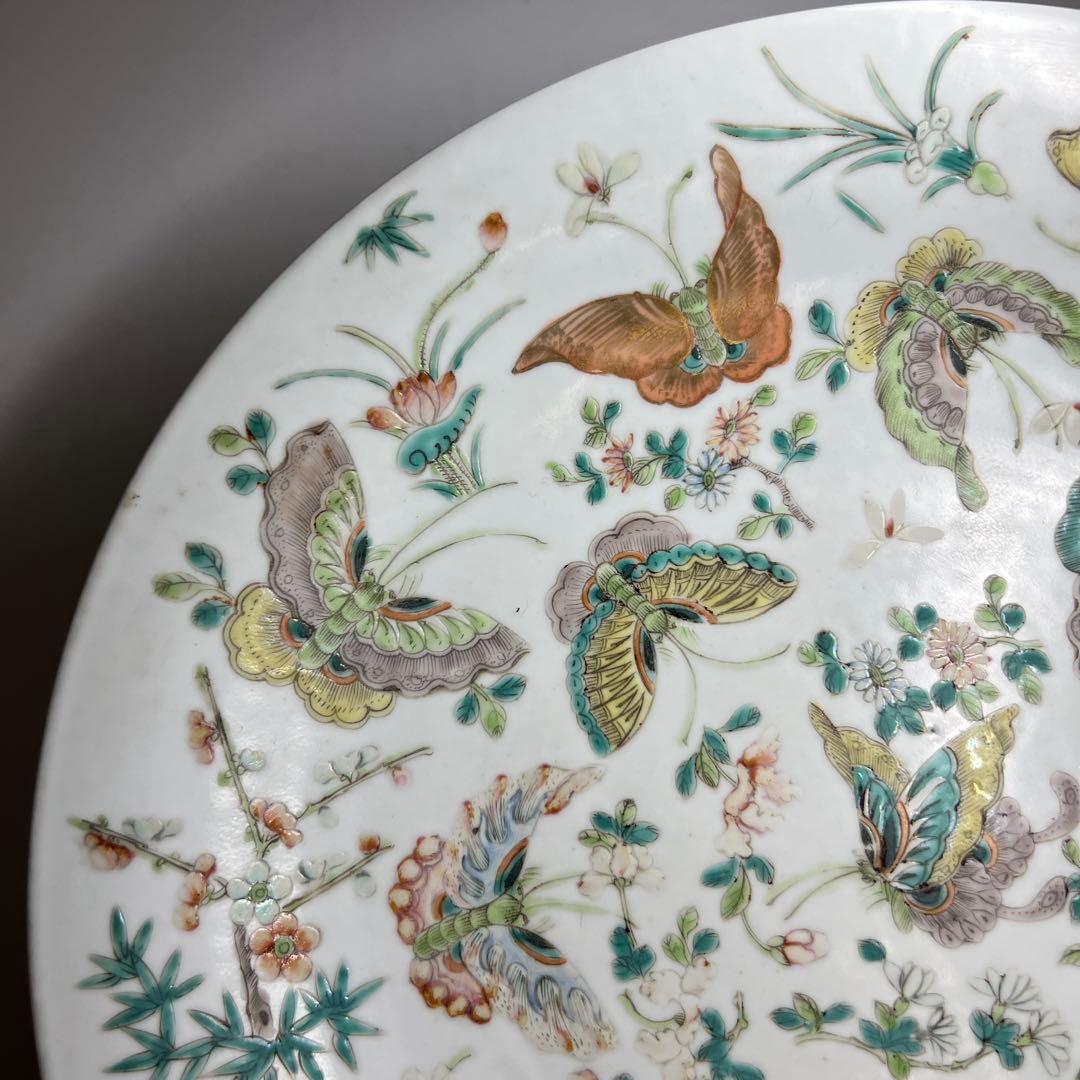 中国清時代　粉彩花蝶図大皿　直径約26.5㎝　東Y8-0331☆2Fタルサオ
