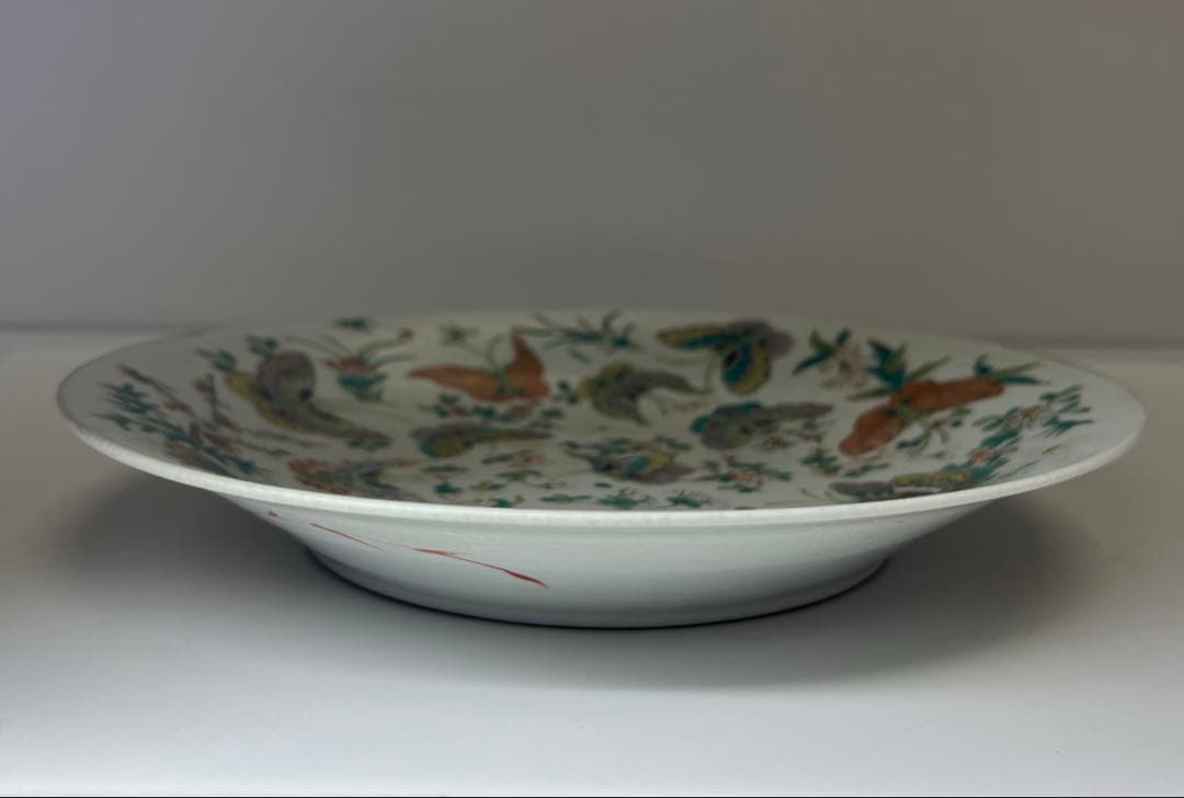 中国清時代　粉彩花蝶図大皿　直径約26.5㎝　東Y8-0331☆2Fタルサオ