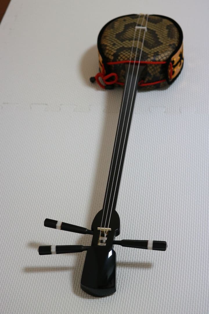 三線　沖縄三線リーズナブルな練習用　新品未使用品