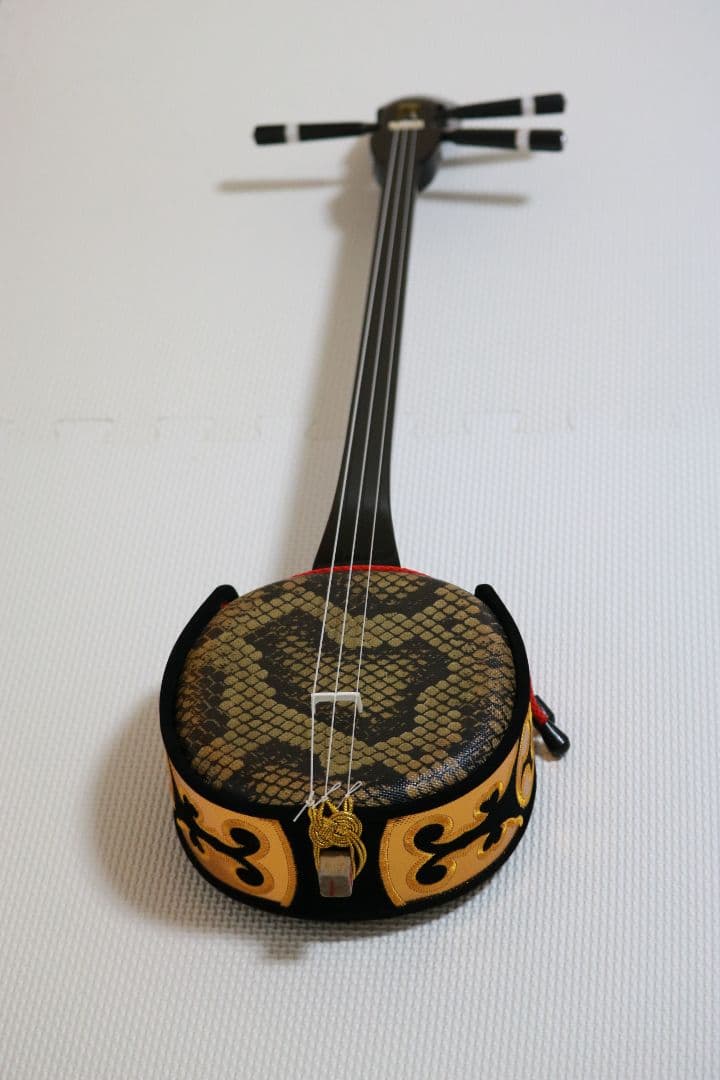 三線　沖縄三線リーズナブルな練習用　新品未使用品