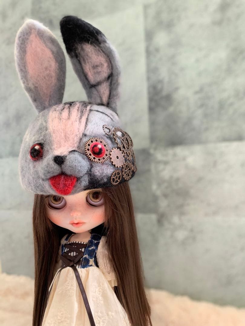 ネオブライス　帽子　うさぎのぬいぐるみ×サイボーグ