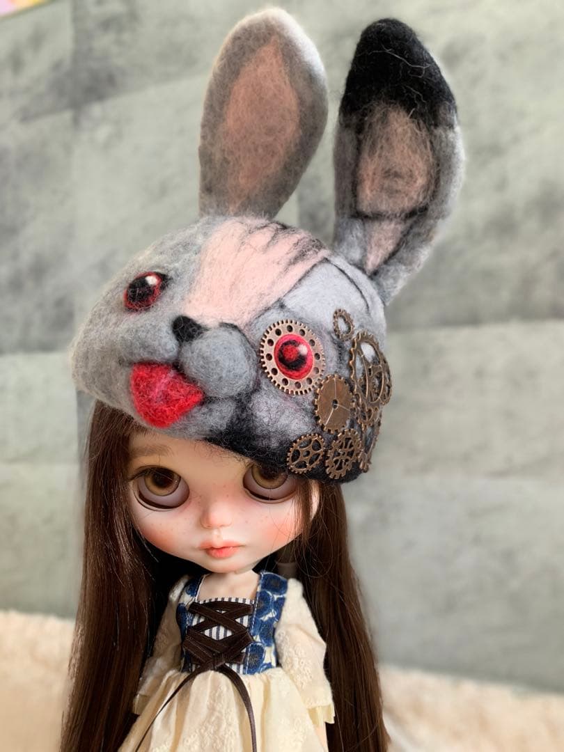 ネオブライス　帽子　うさぎのぬいぐるみ×サイボーグ