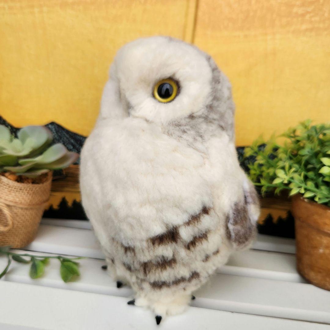 羊毛フェルト製フクロウの置物　シロフクロウ　18㎝