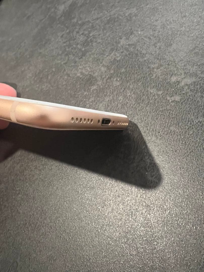 【美品】Apple iPhone 8 256GB ゴールド SIMロック解除済み