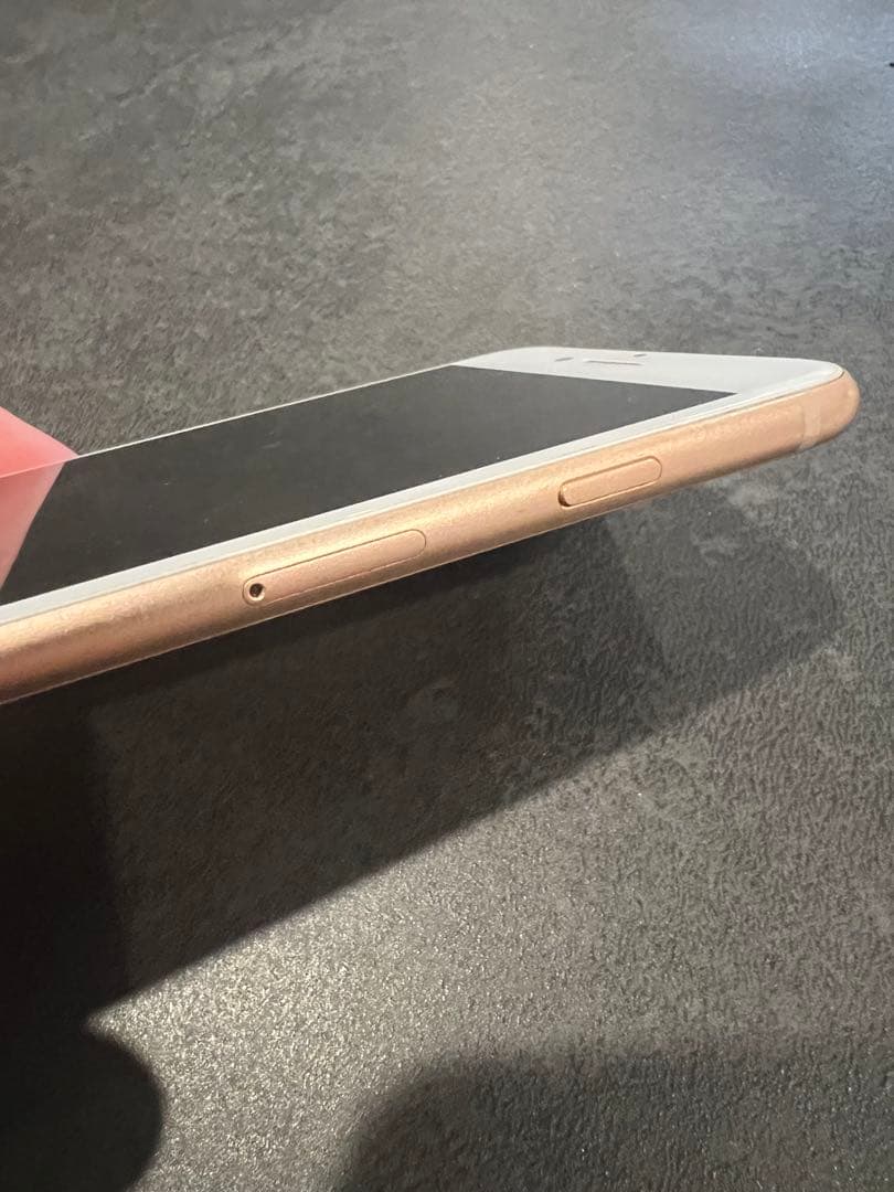 【美品】Apple iPhone 8 256GB ゴールド SIMロック解除済み