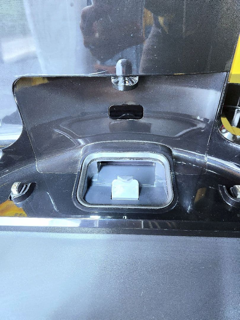 ★東芝クリーナー★VC-RVS2 R ★換えブラシ3個★替えパーツ多数★