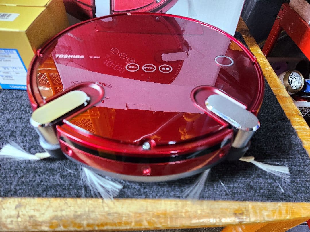 ★東芝クリーナー★VC-RVS2 R ★換えブラシ3個★替えパーツ多数★