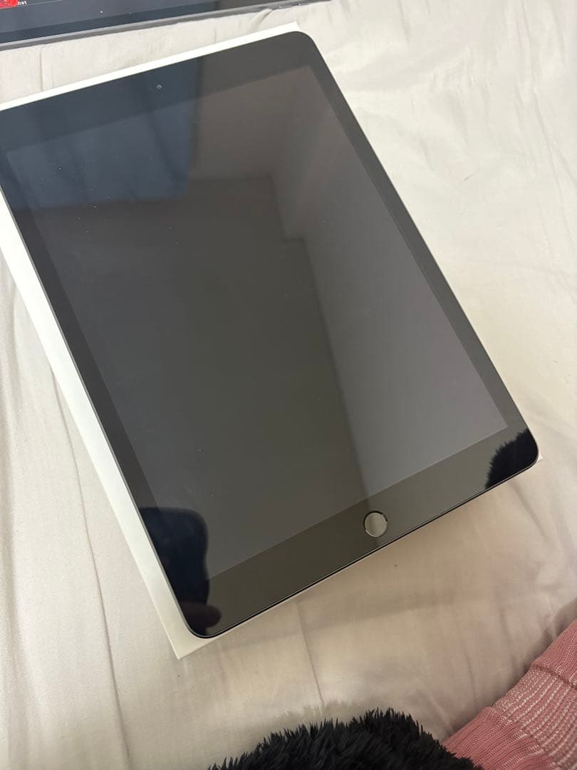 Apple Ipad 第8世代 32GB バテッリー容量87%