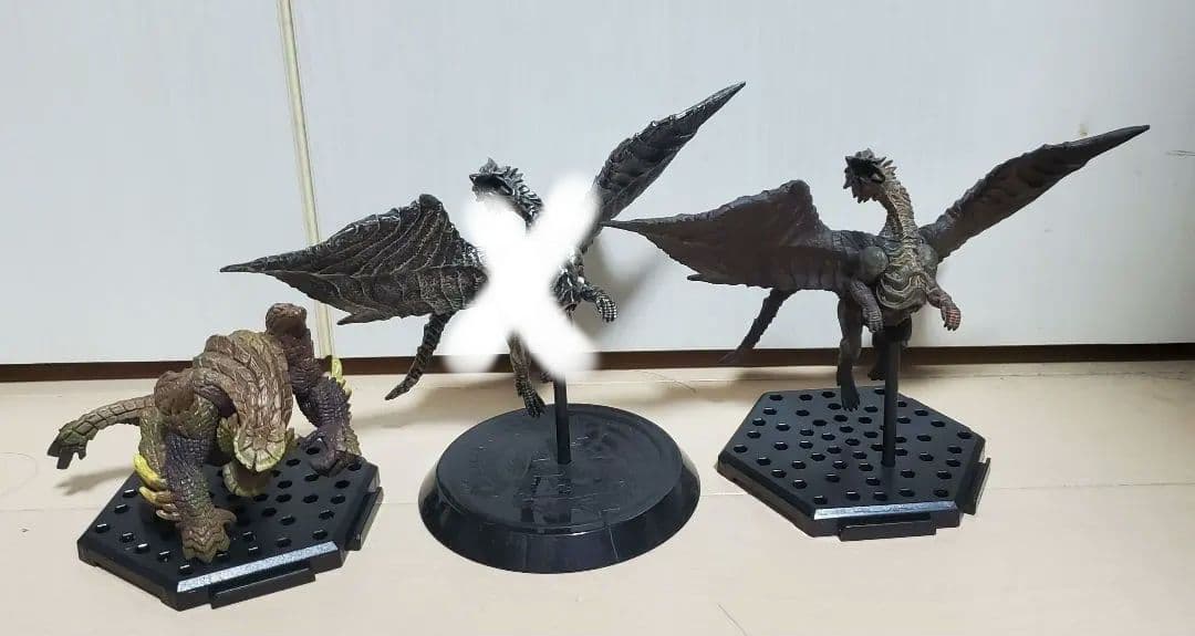モンスターハンター　モンハン　フィギュア