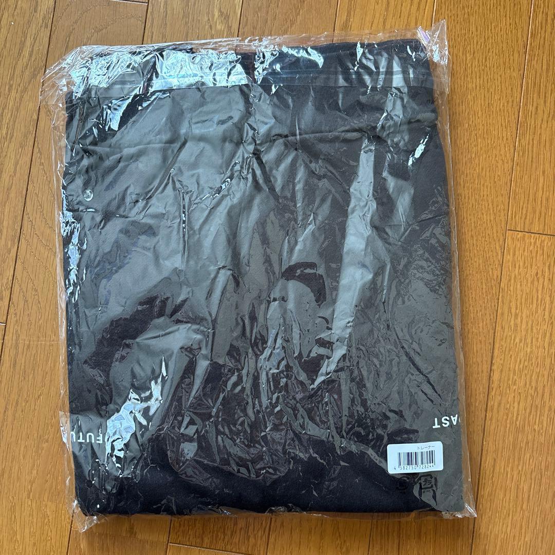 SixTONES YOUNGOLD トレーナー