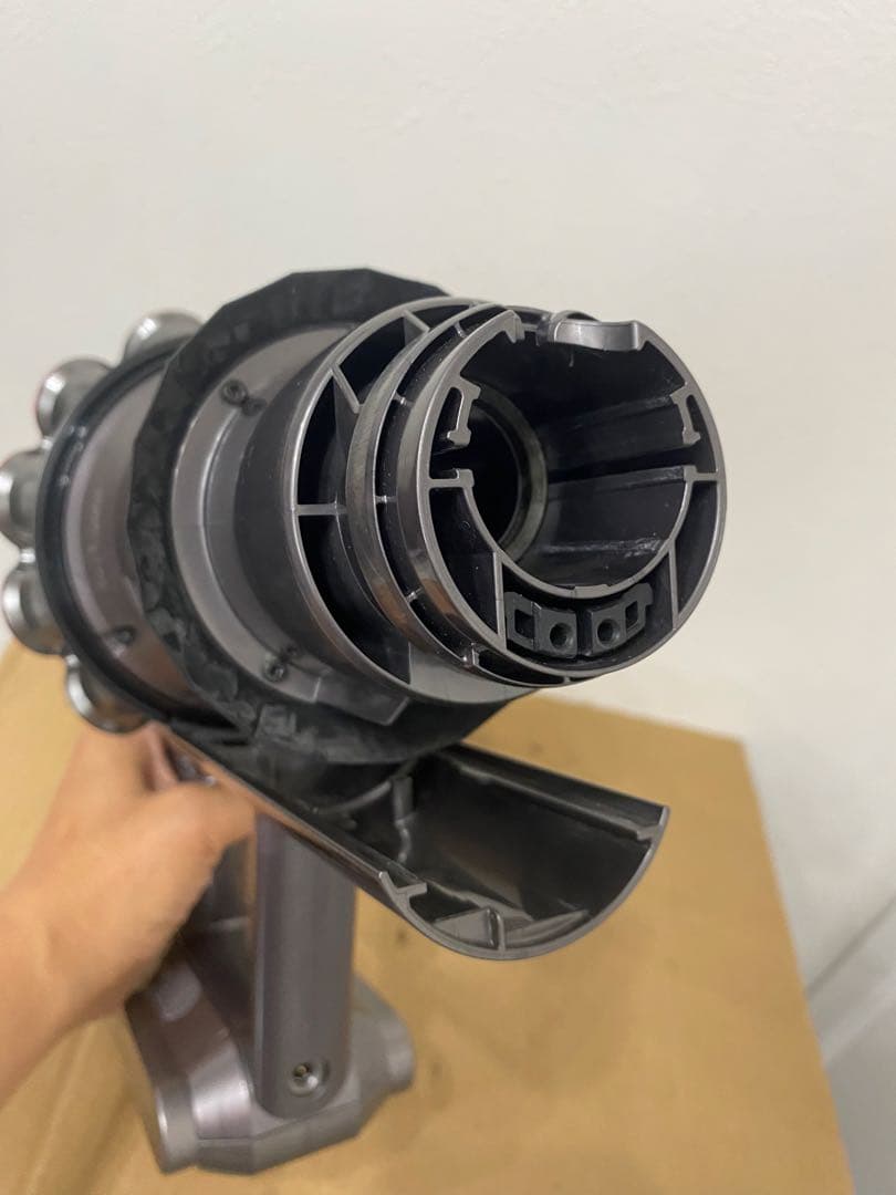 ダイソン　コードレスクリーナー純正SV12本体 通常モード41続く運転