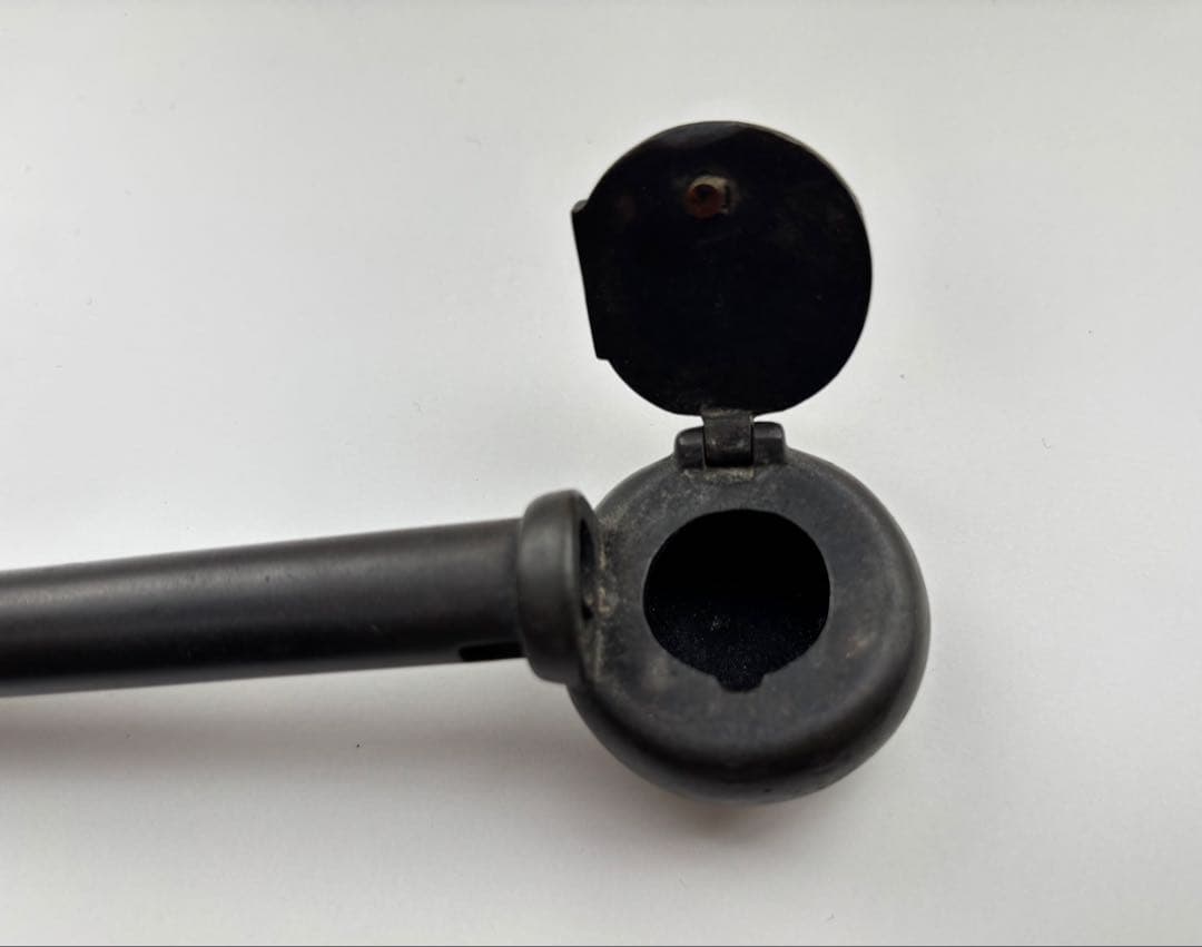 矢立（やたて）俳人などが使用した持ち運び用の筆入れと墨壺