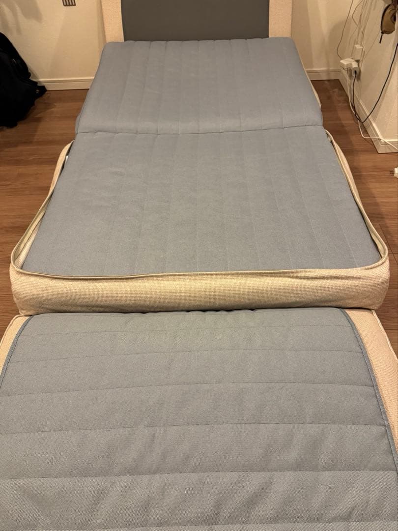 KIVIK シーヴィク 1人掛けソファベッド, トレースンド ライトベージュ