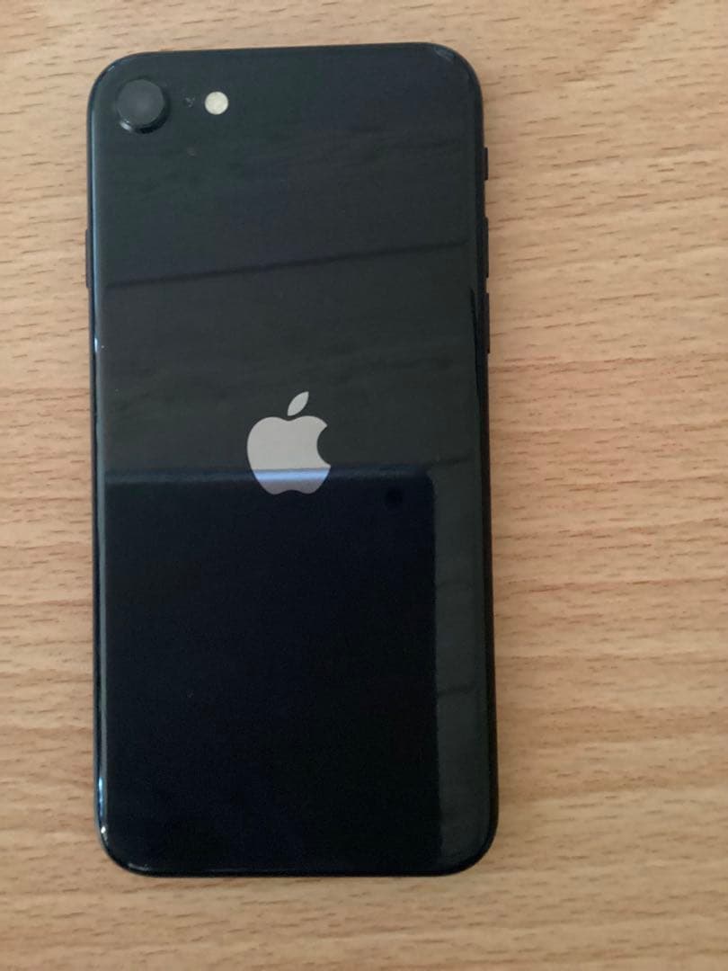 【美品】iPhone SE(第2世代)64GBブラック