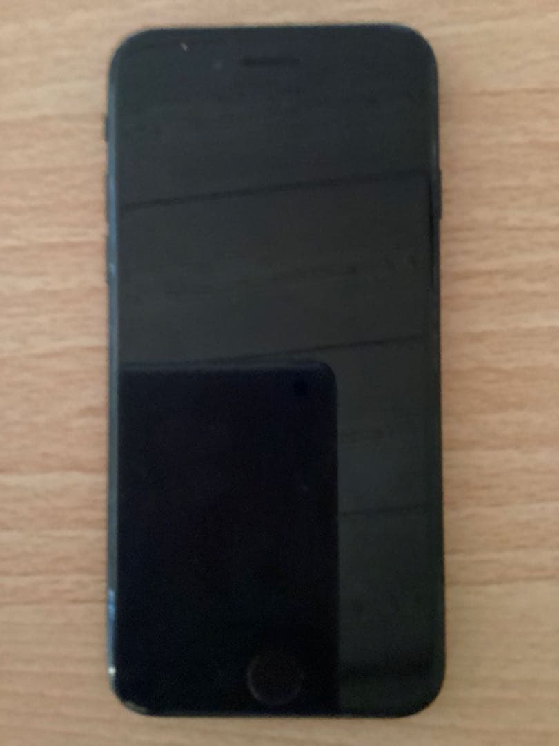 【美品】iPhone SE(第2世代)64GBブラック