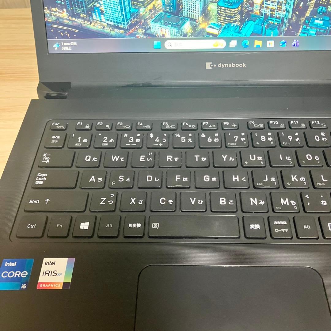 第11世代！ 極美品！dynabook S73/HS メモリ16GB i5