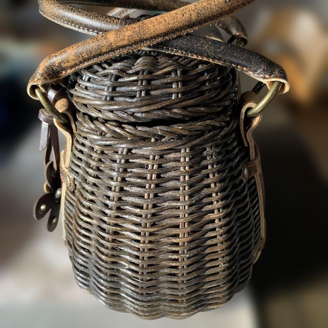 ダークブラウン 籐とレザー ハンドバッグ