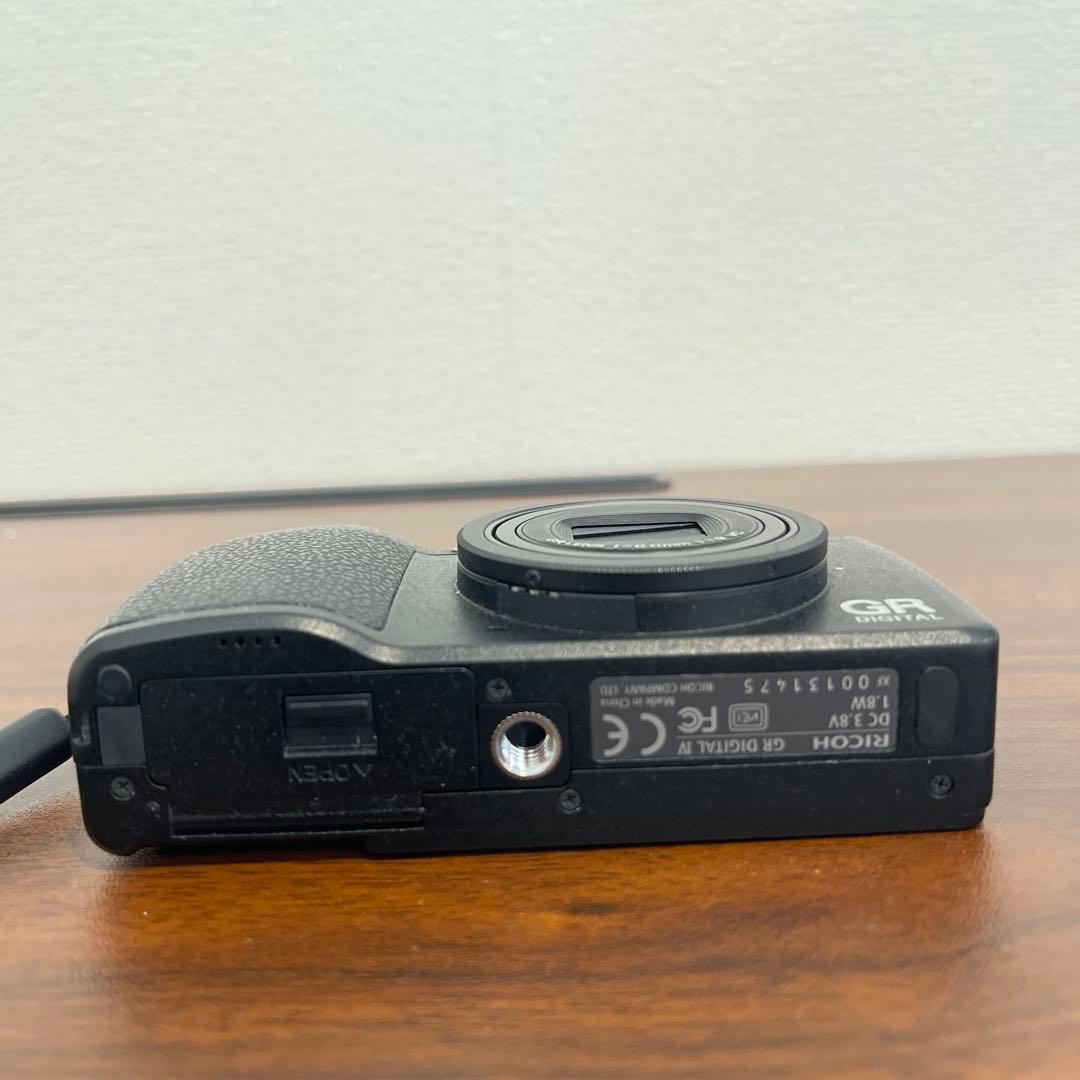 3817 RICOH GR DIGITAL IV デジカメ