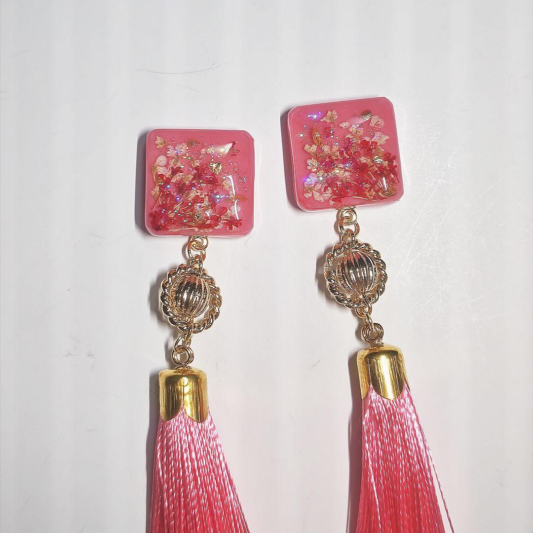 【1273】レジンモチーフとタッセルのピアス