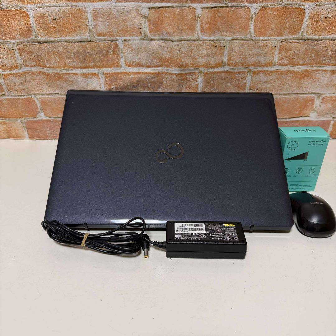 美品富士通ノートPC FHD 高速起動SSDメモリ8GB Win11 オフィス付