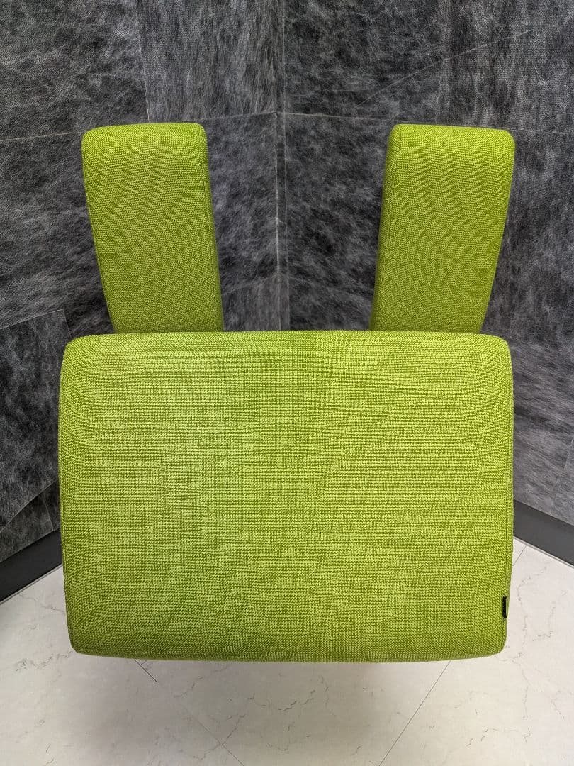 varier　バランスチェア　家具　オフィスチェア　デスクチェア　座面黄緑