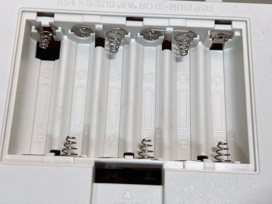 CASIO LK-123 光ナビゲーション電子キーボード 61鍵 2016年製