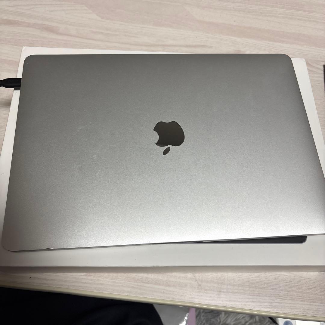 MacBook Pro シルバー 本体 箱付き