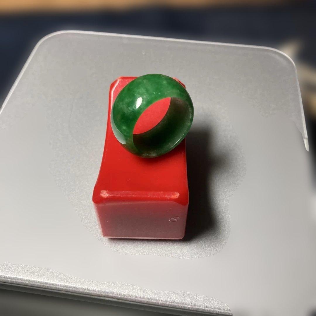 ( ´ ▽ ` )ミャンマー(カチン)ヒスイの様な綺麗なカワセミ色の太めのリング