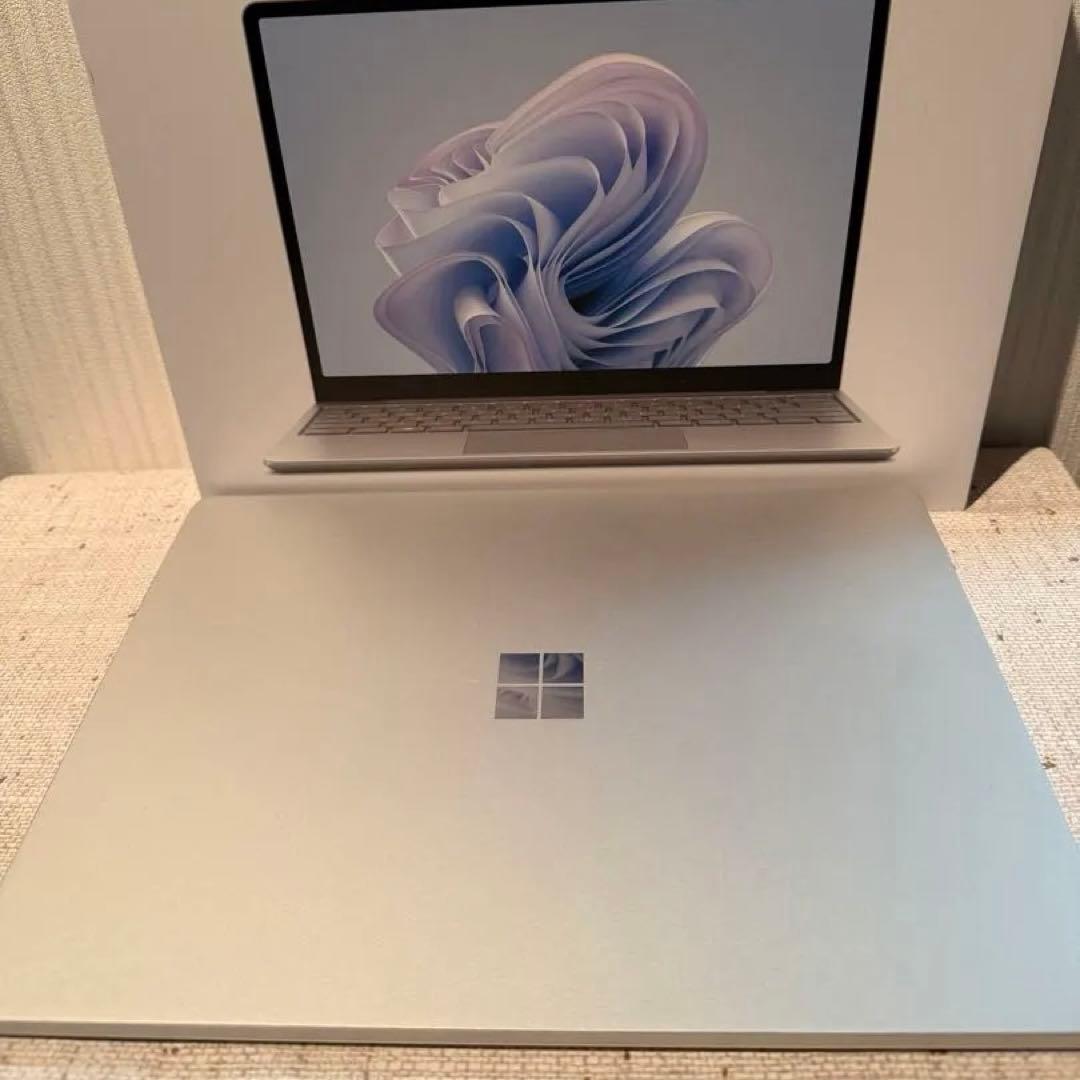 【美品】Surface Laptop Go 3 i5