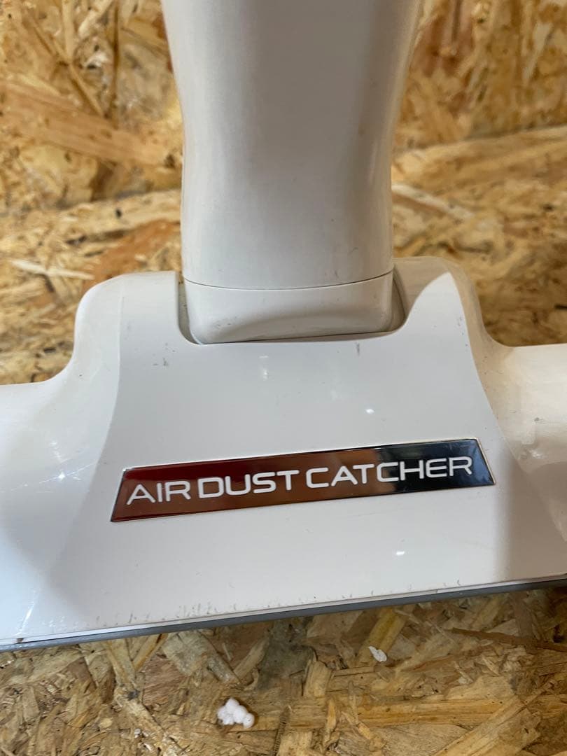 2022年製 パナソニック　紙パック式掃除機　1109051030