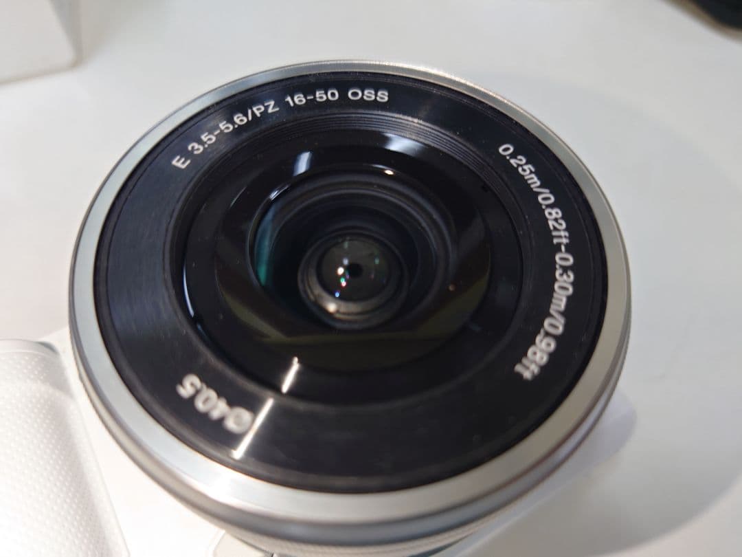 SONY αミラーレスカメラ ZV-E10 ホワイト 16-50mm