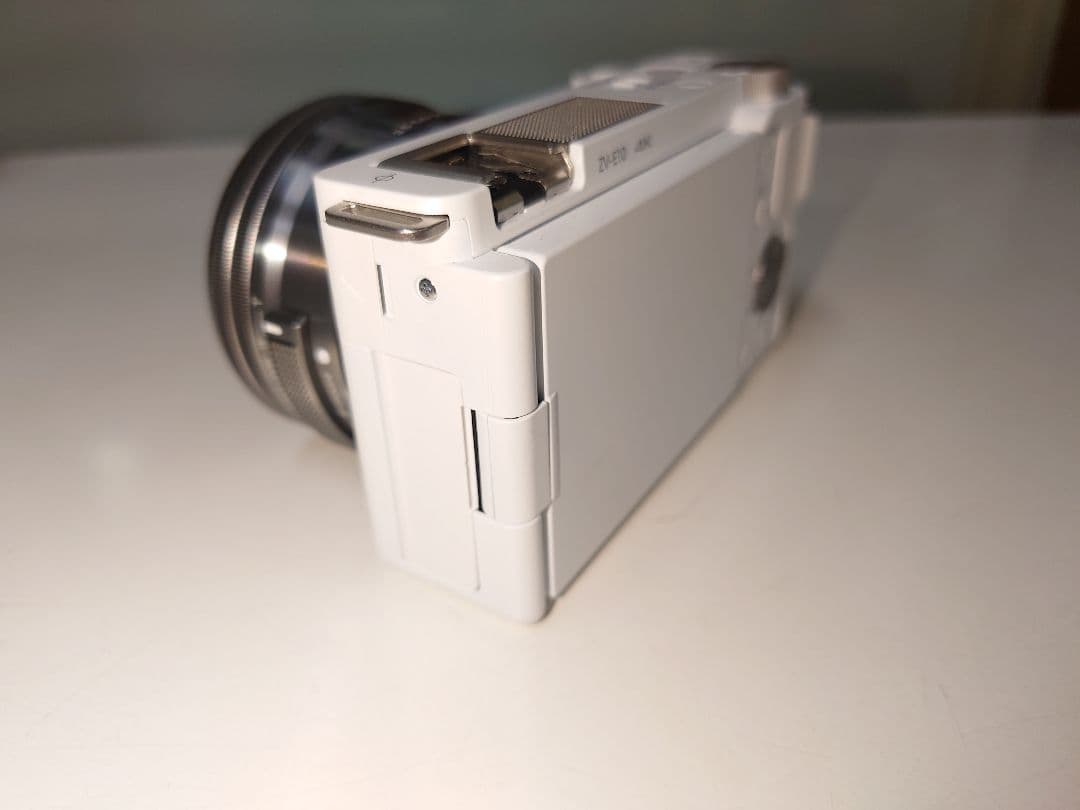SONY αミラーレスカメラ ZV-E10 ホワイト 16-50mm