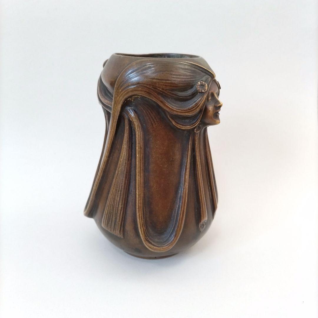 【匿名配送】アール・ヌーヴォー 女性像 花器