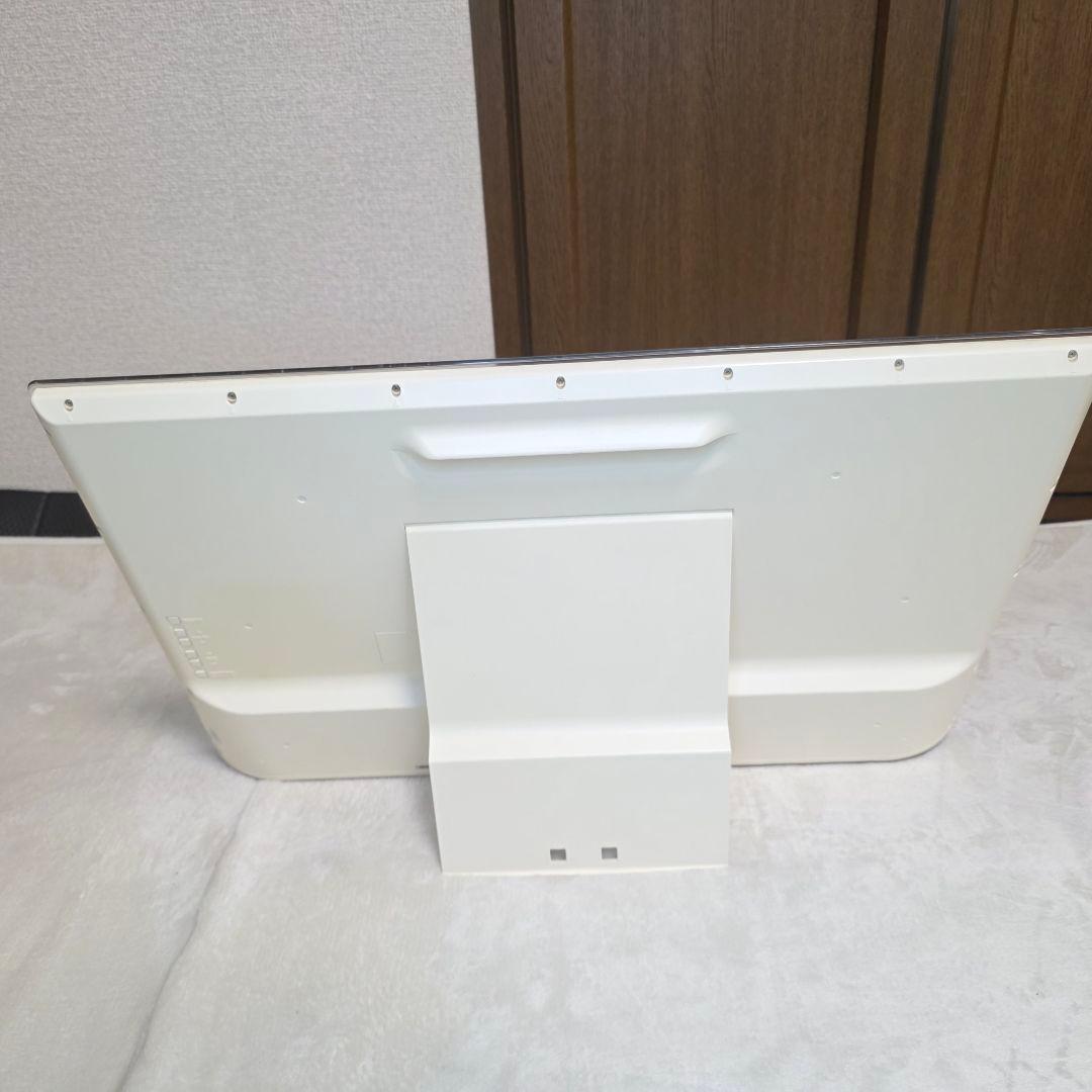 599【Panasonic】ポータブル液晶テレビ(ビエラ　24型)24F6D