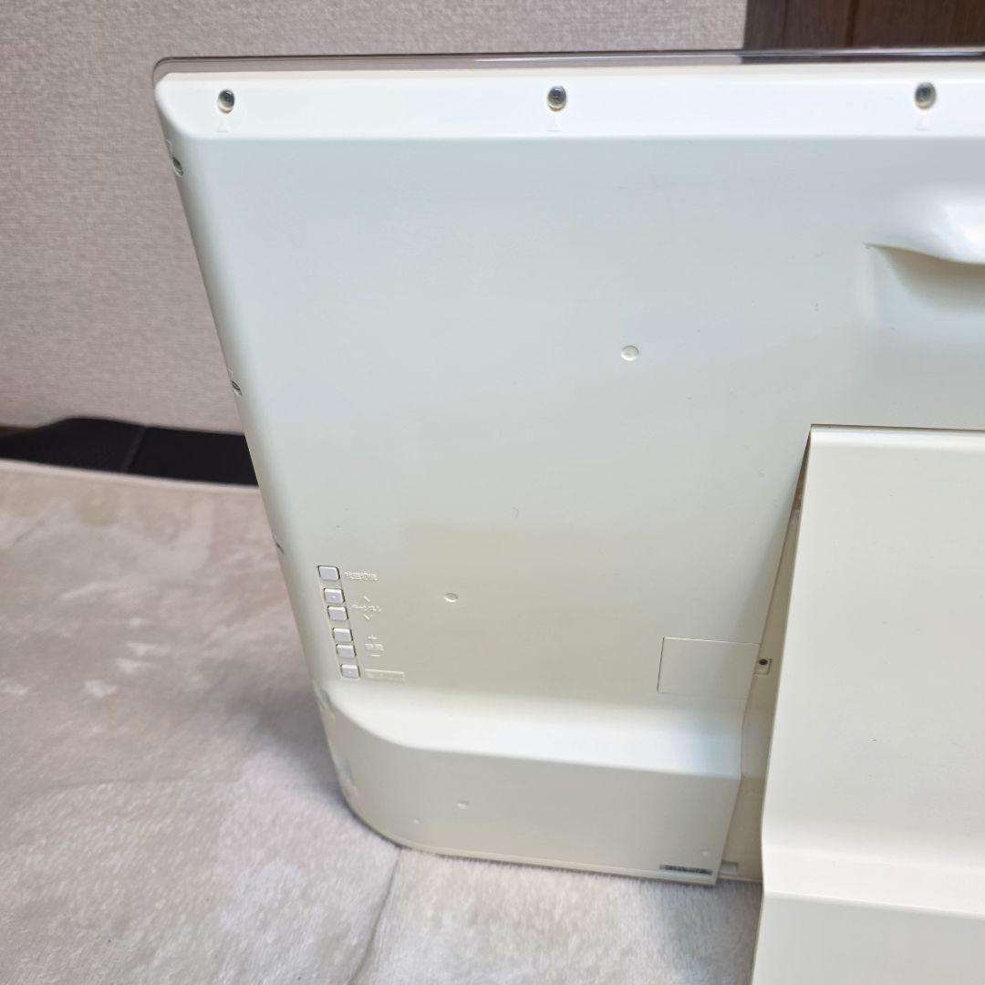 599【Panasonic】ポータブル液晶テレビ(ビエラ　24型)24F6D