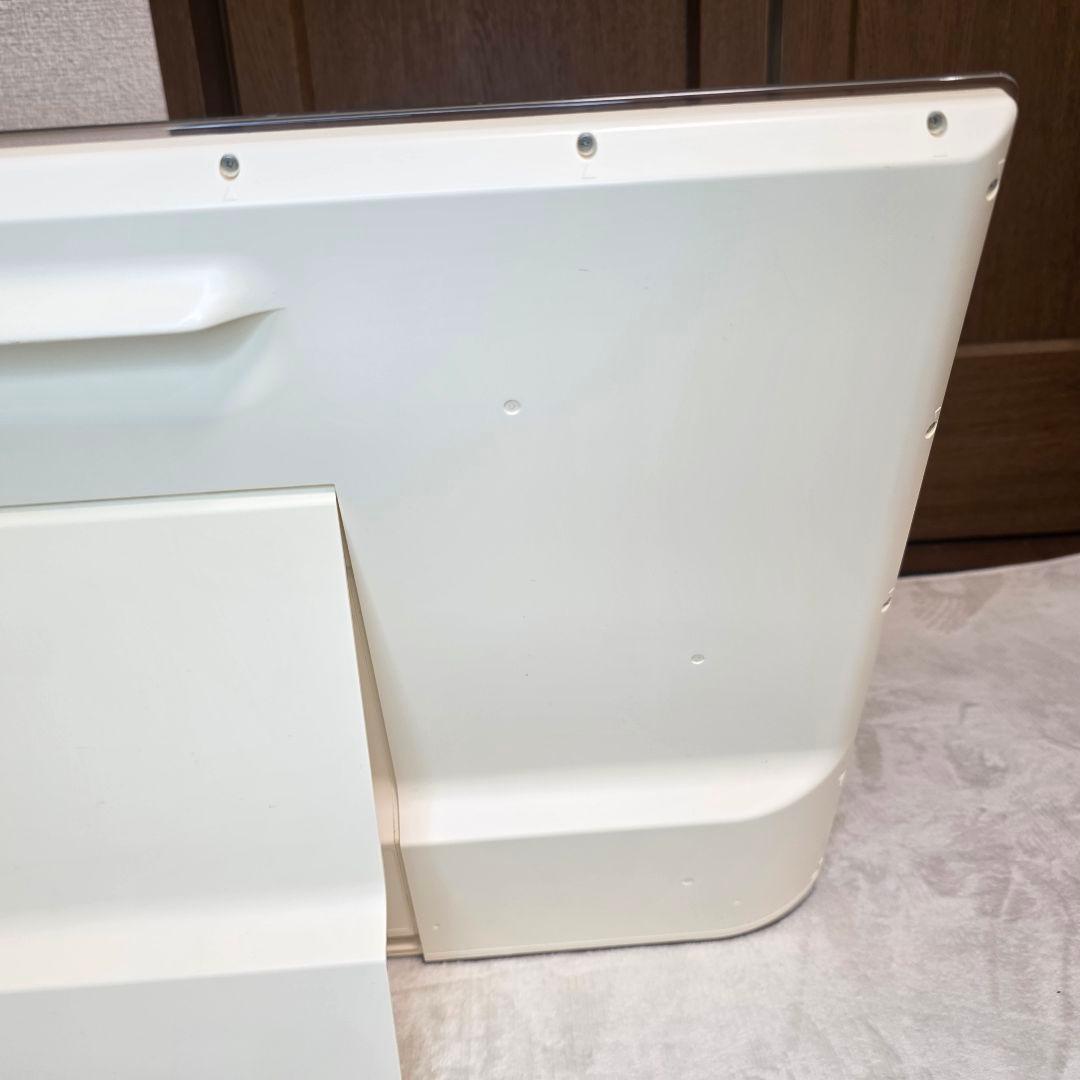 599【Panasonic】ポータブル液晶テレビ(ビエラ　24型)24F6D