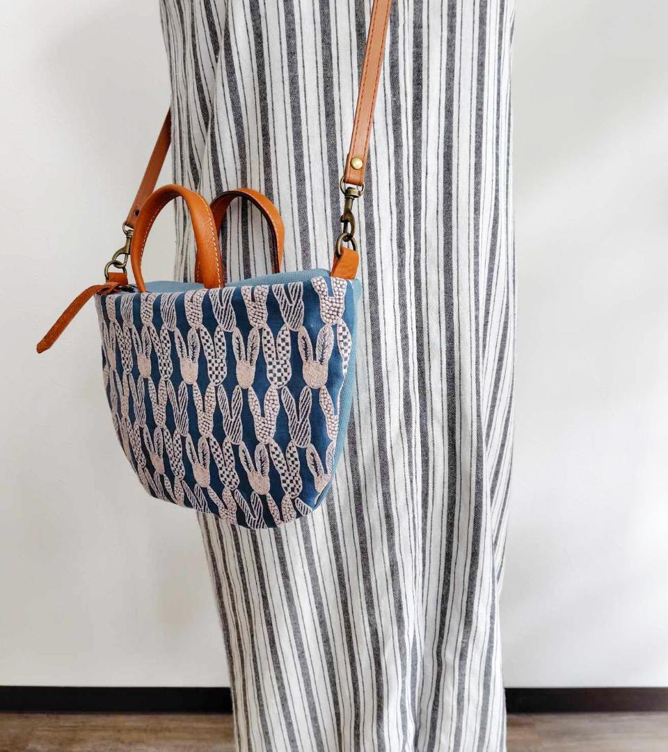 SASUKE様/pomppiaポンピア　ブルー/ミニラウンドショルダー本革