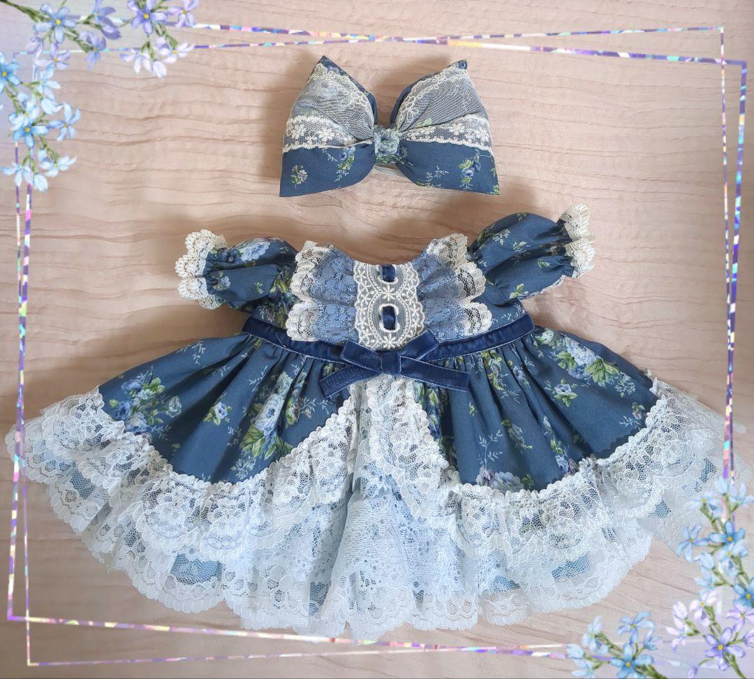 【オックスフォードブルーの花柄レースドレス】