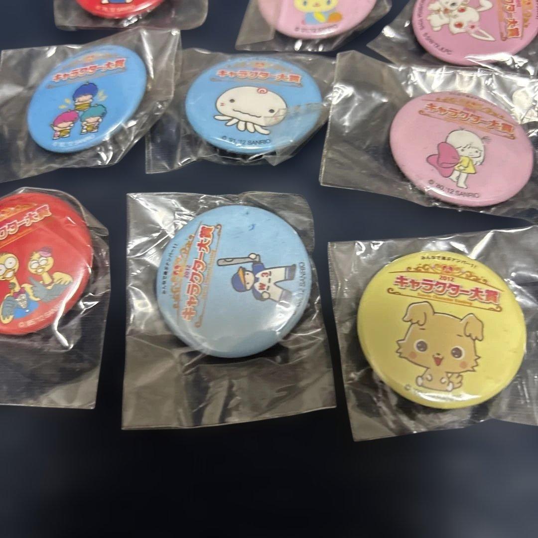 レトロ　サンリオ　缶バッジセット