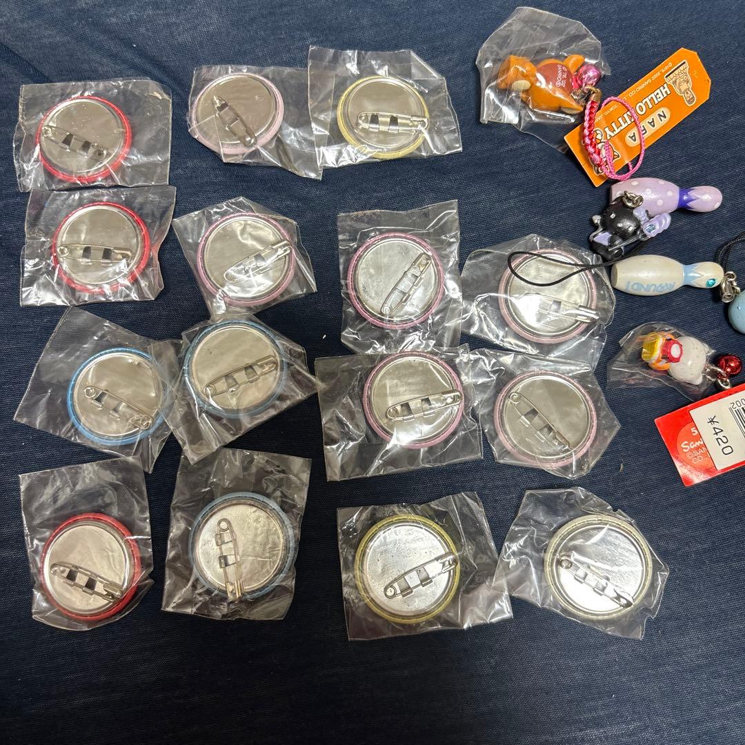 レトロ　サンリオ　缶バッジセット